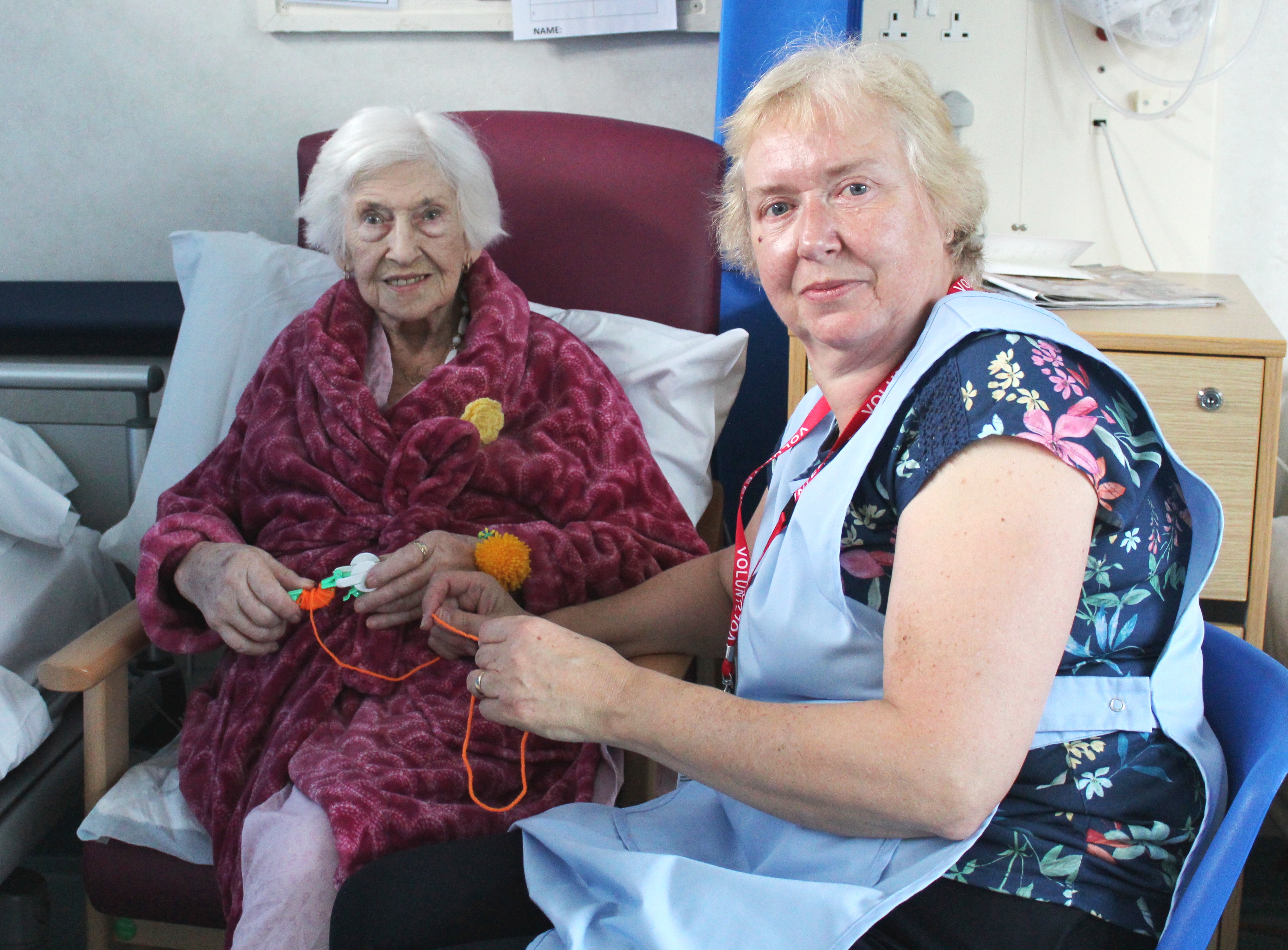 Patient Mair Whitby and Jennie Gatley, craft volunteer on ward G4